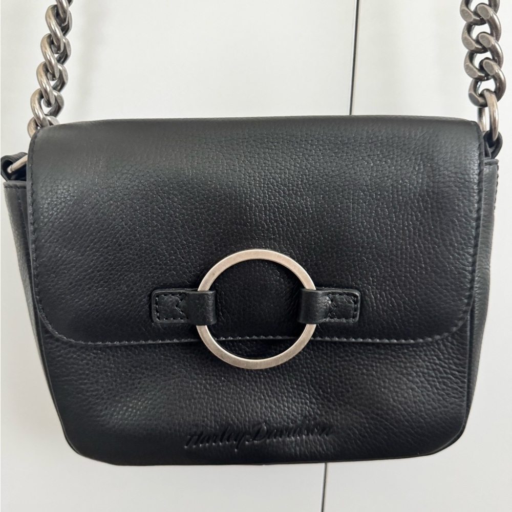 Harley-Davidson Black Leather Bag with Silver Chain